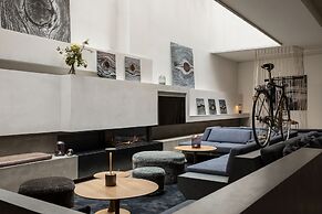 Boutique Hotel SP34