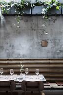 Boutique Hotel SP34