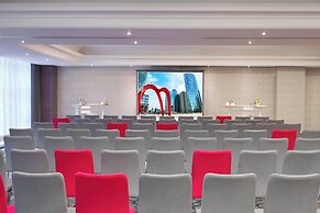 Renaissance Paris La Defense Hotel
