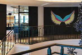 Renaissance Paris La Defense Hotel