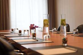 Renaissance Paris La Defense Hotel