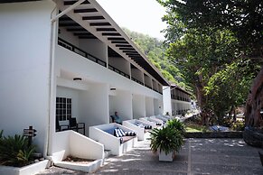 Blue Waters Inn