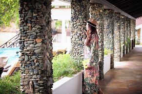 Blue Waters Inn
