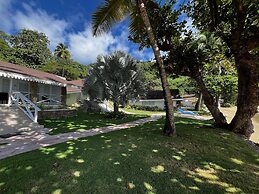 Blue Waters Inn