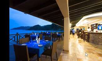 Blue Waters Inn
