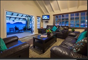 Blue Waters Inn