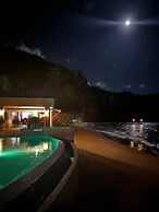 Blue Waters Inn