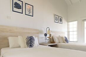 Blue Waters Inn