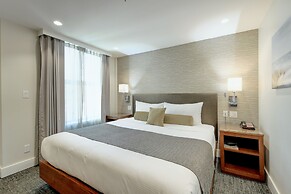 Strathcona Hotel