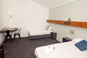 Elm Court Motel