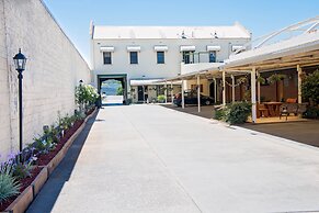 Elm Court Motel