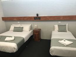 Elm Court Motel