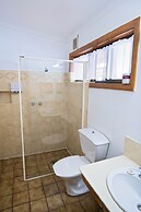 Elm Court Motel