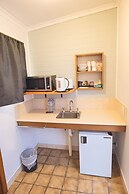 Elm Court Motel