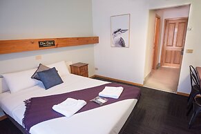 Elm Court Motel