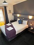 Elm Court Motel