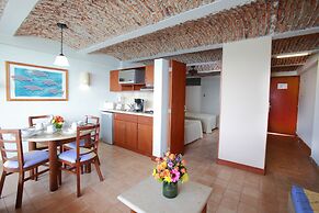 SUITES LAS FLORES BEACH MAZATLAN