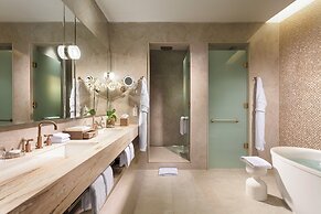 Mandarin Oriental, Santiago