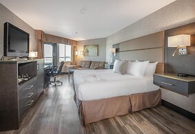 Coast Lonsdale Quay Hotel