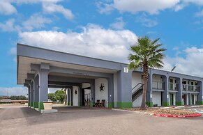 Days Inn by Wyndham Victoria TX East