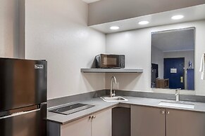 Days Inn by Wyndham Victoria TX East