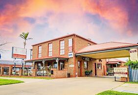 Early Australian Motor Inn