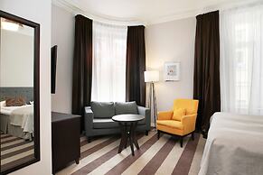 Elite Hotel Savoy
