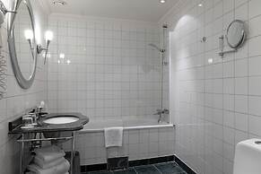 Elite Hotel Savoy