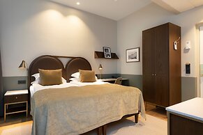 Elite Hotel Savoy