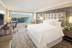 Fairmont Waterfront