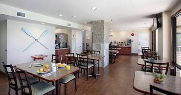 Inn at the Cove