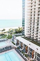 Eden Roc Miami Beach