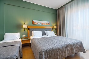 Plaka Hotel