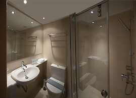 Plaka Hotel