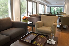 Plaka Hotel
