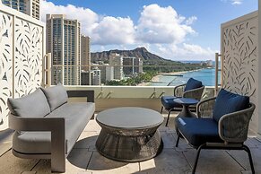 Moana Surfrider, A Westin Resort & Spa, Waikiki Beach