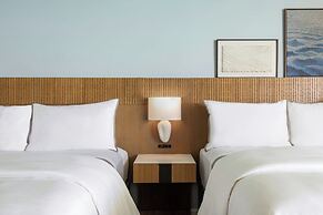 Moana Surfrider, A Westin Resort & Spa, Waikiki Beach