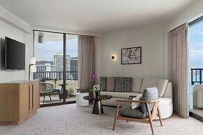 Moana Surfrider, A Westin Resort & Spa, Waikiki Beach