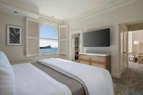 Moana Surfrider, A Westin Resort & Spa, Waikiki Beach