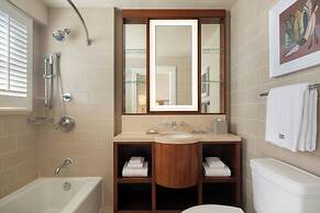 Moana Surfrider, A Westin Resort & Spa, Waikiki Beach