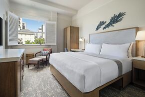 Moana Surfrider, A Westin Resort & Spa, Waikiki Beach
