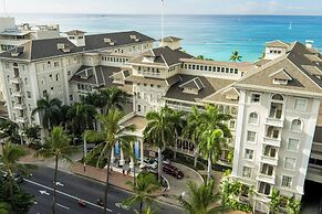 Moana Surfrider, A Westin Resort & Spa, Waikiki Beach