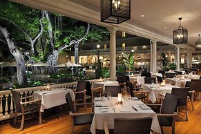 Moana Surfrider, A Westin Resort & Spa, Waikiki Beach