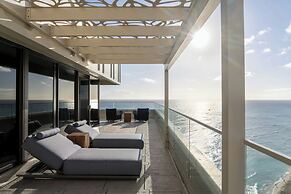 Moana Surfrider, A Westin Resort & Spa, Waikiki Beach