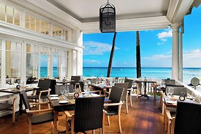 Moana Surfrider, A Westin Resort & Spa, Waikiki Beach