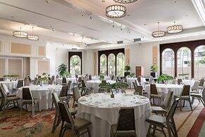 Moana Surfrider, A Westin Resort & Spa, Waikiki Beach