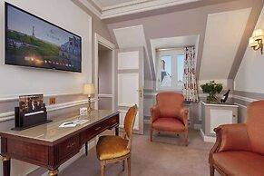 Hotel Regina Louvre
