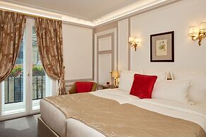 Hotel Regina Louvre