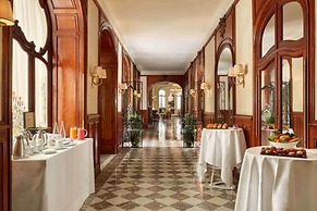 Hotel Regina Louvre