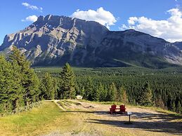 Rimrock Banff, Emblems Collection